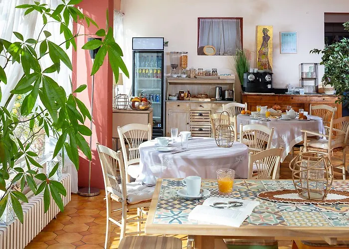 Hôtel Le Castellan Istres