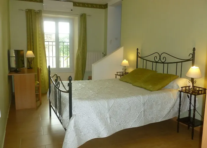 Hôtels à Mirabel-aux-Baronnies