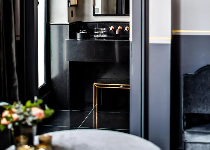 Monsieur George Hotel&Spa - Champs-Elysées Parigi