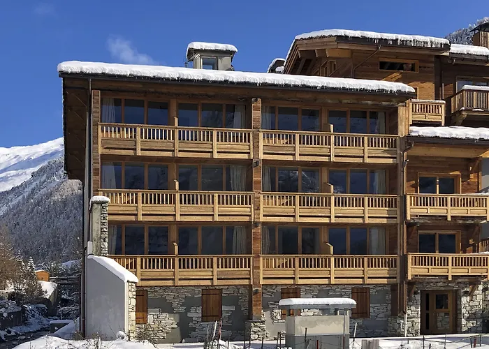 Hotel Ski Lodge - Chambres & Appartements - Village Montana Val-dʼIsère