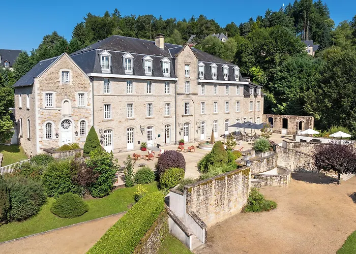 Hôtels à Corrèze