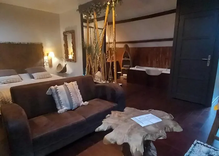 chambres d hotes ,hotel ,Secret d'une Nuit a vicq prės de onnaing,avec piscine