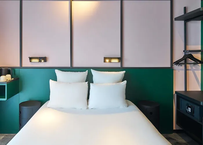 Hotel TRIBE Lyon Croix Rousse