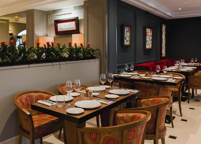 Majestic Apartments Champs Elysees Parijs
