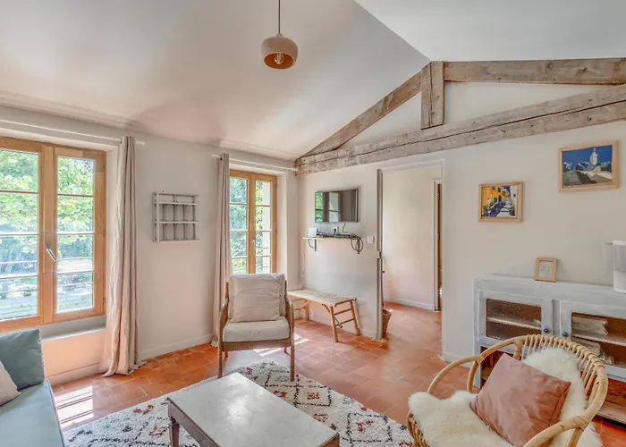 Maison Sumiane - Maison d hotes et locations avec piscine Brignoles