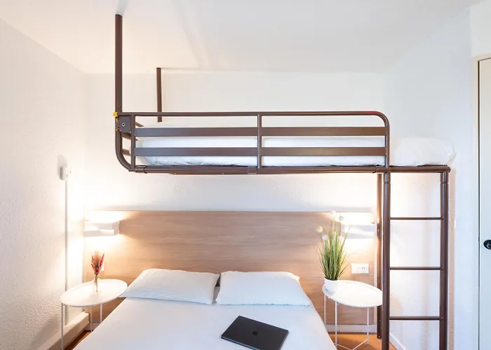 Brit Hotel Essentiel Tours Nord