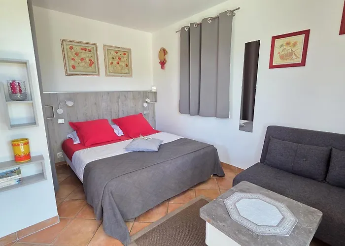 Bed and Breakfast la cigale sous l'olivier à Le Castellet 