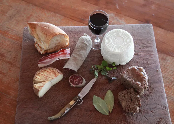 Hôtels à Coti-Chiavari (Corsica)