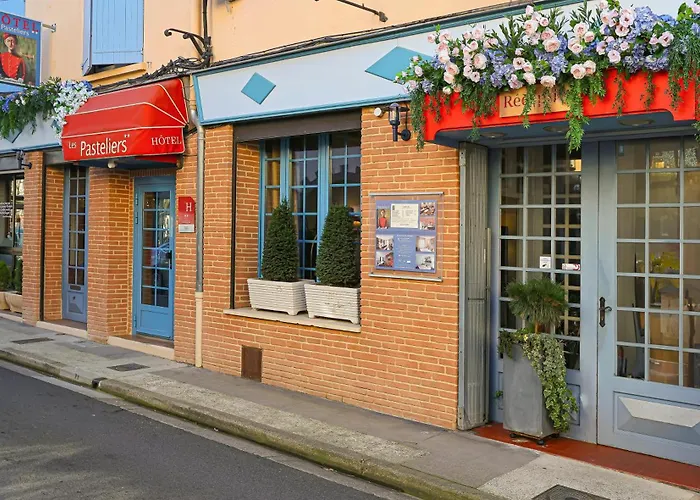 Montrozier Hotels