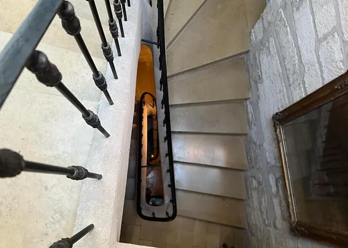 Bed and Breakfast Face Au Palais Avignone