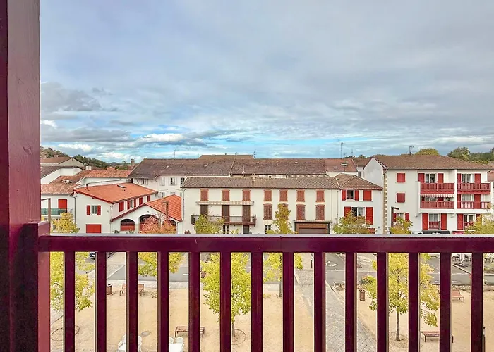 Saint-Palais (Pyrenees-Atlantiques) Hotels