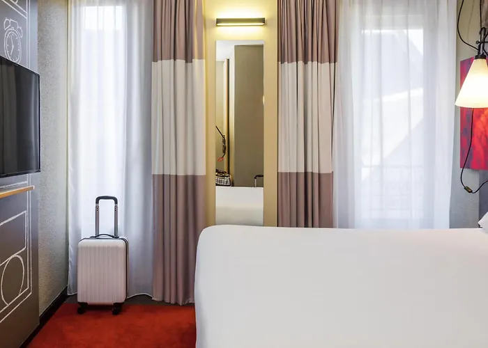 Hotel ibis Clichy Centre Mairie