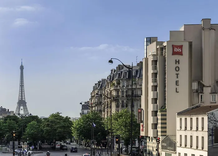 Paris 3 Star Hotels near Eiffel Tower