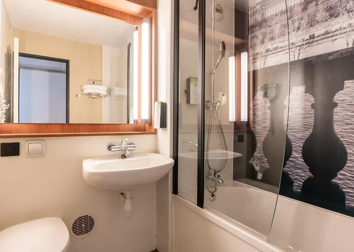 Hotel Campanile Paris Ouest - Gennevilliers Barbanniers