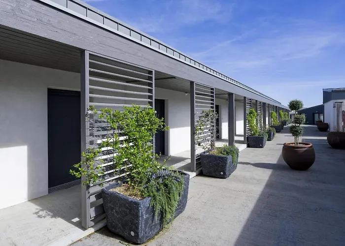 Chambretaud Hotels