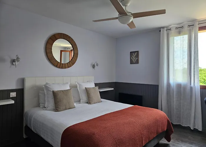 Meyrals Hotels