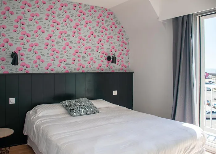 Plobannalec-Lesconil Hotels