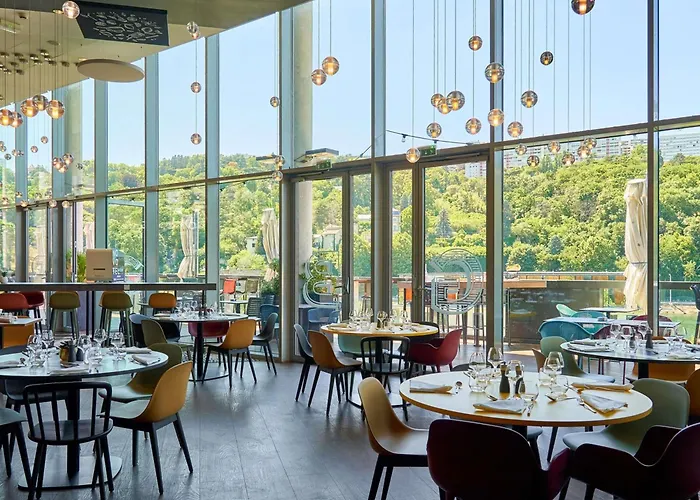 Best Lyon Hotels For Families with parking