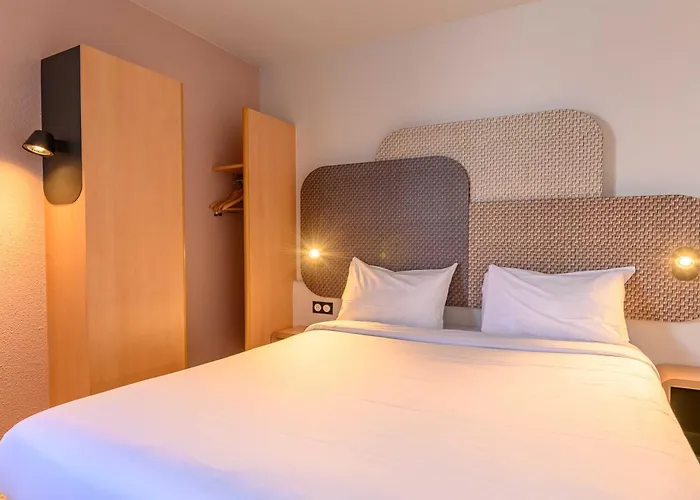 Le Chesnay (Yvelines) Hotels
