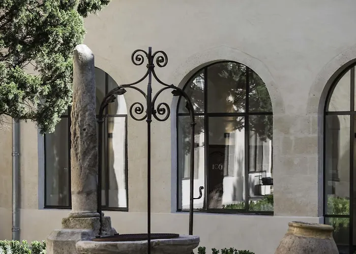 Hoteles en Arlés