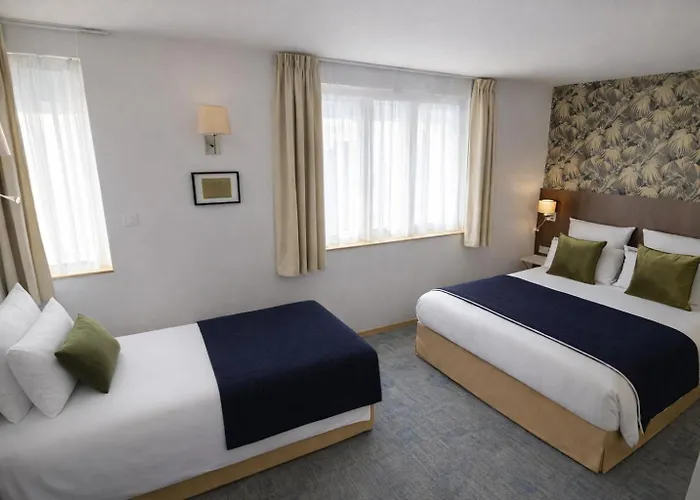 Concarneau Hotels
