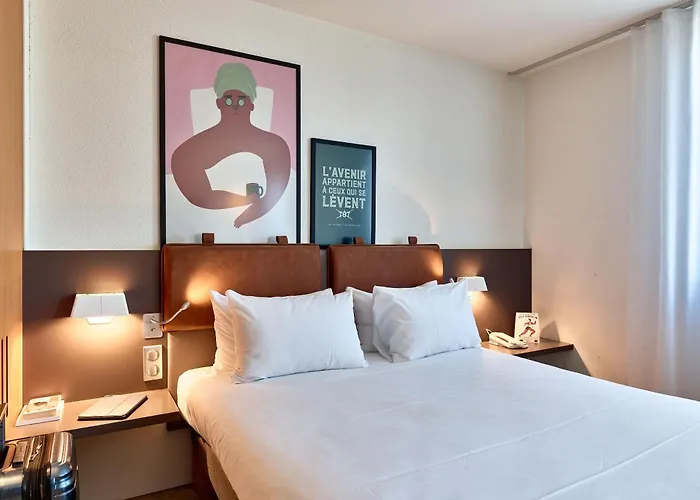 B&B HOTEL Paris Nord 18ème Saint-Denis 