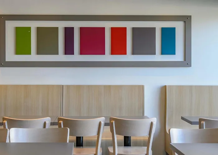 B&B HOTEL Nîmes Ville Active, parking sécurisé gratuit