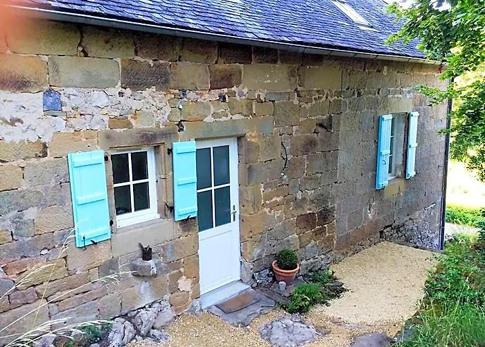 Lissac-sur-Couze Hotels