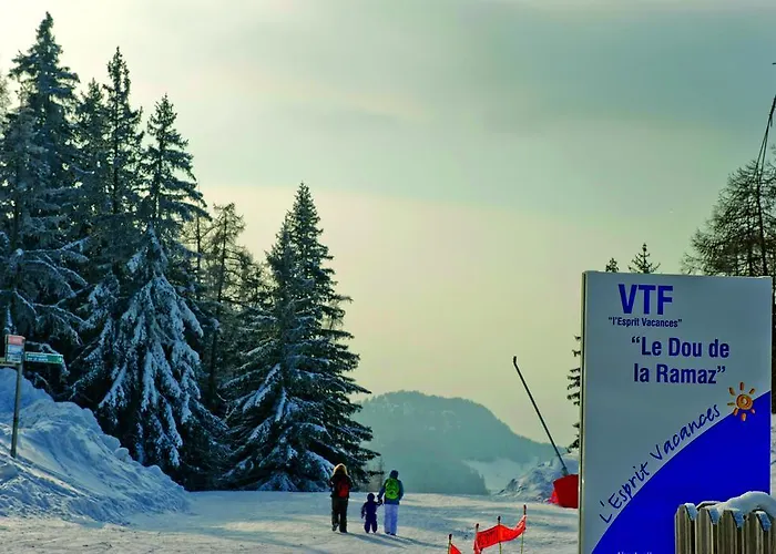 Vtf Le Dou De La Ramaz Hotel La Plagne