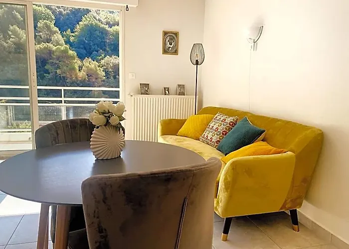 Villa Madeleine - Résidence Services Seniors Nizza