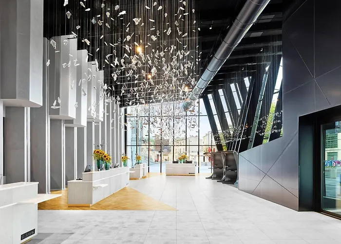 Hotel H4 Wyndham Paris Pleyel Saint-Denis 