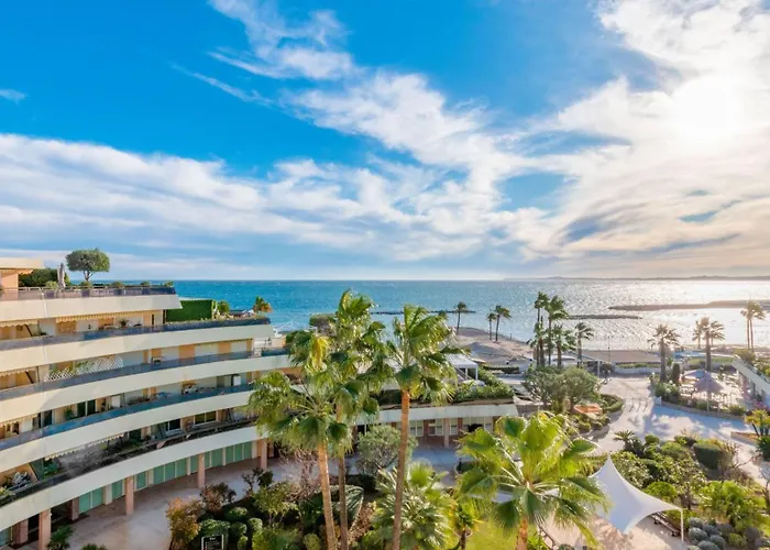 Holiday Inn Nice - Port St Laurent By Ihg Saint-Laurent-du-Var