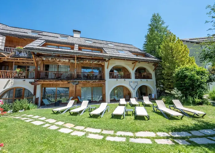 Arvieux Hotels