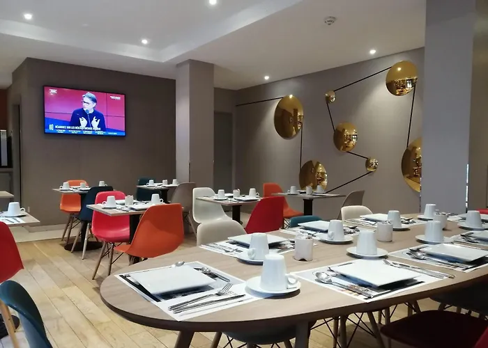 Bourg-la-Reine Hotels