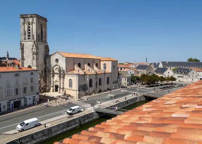 Hotel Tour De Nesle La Rochelle Vieux Port 3 Etoiles