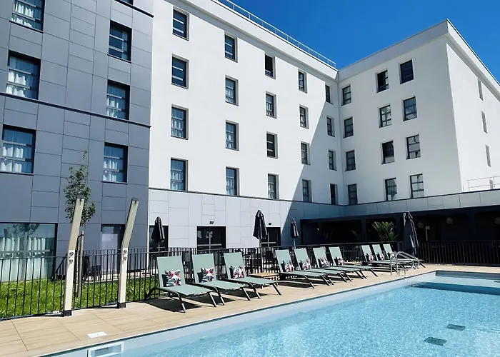 Neuilly-les-Dijon Hotels