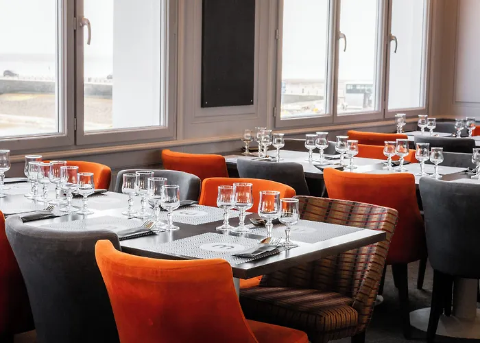 Hotel De La Marine Port-en-Bessin-Huppain