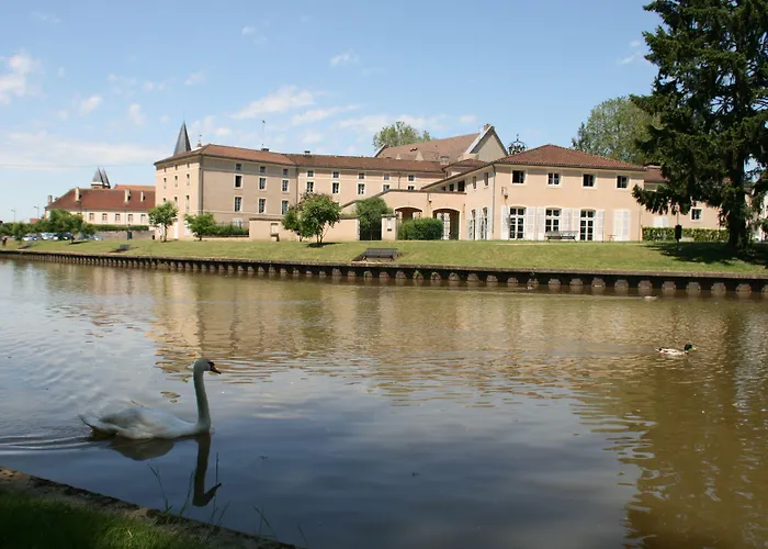 Hôtels à Genelard