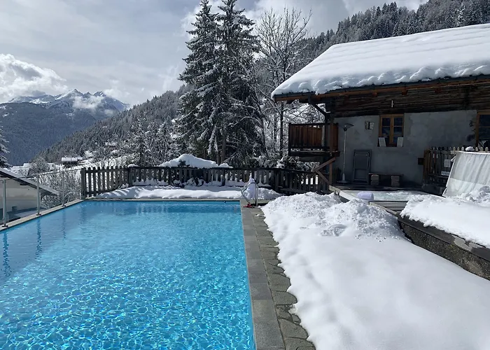 Hauteluce Hotels