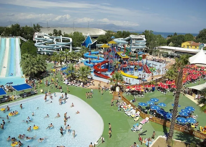 Antibes Hotels near  with parking
