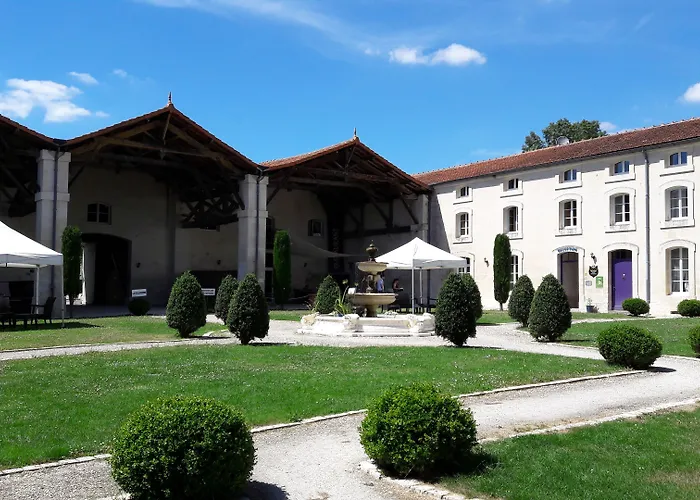 Thenac (Charente-Maritime) Hotels
