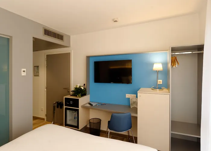 Lalaye Hotels