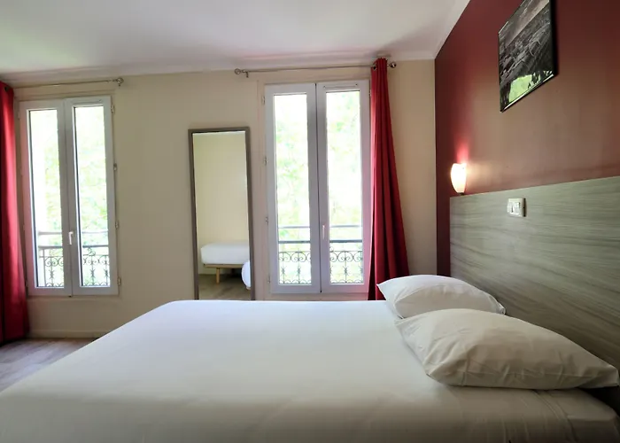 Hipotel Paris Gambetta République