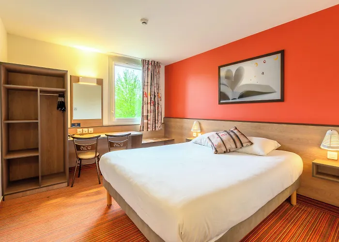 Nouzerines Hotels