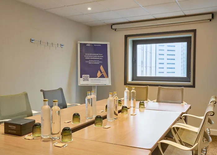 Courbevoie Hotels