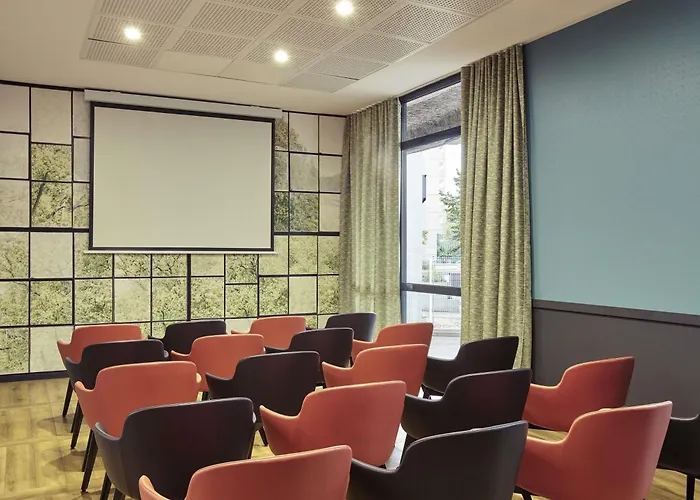 Saint-Ouen (Seine-Saint-Denis) Hotels