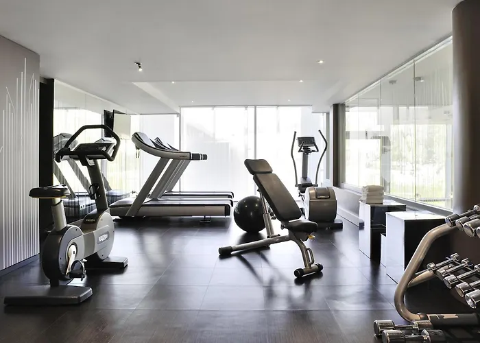 Best Lyon Hotels For Families with parking