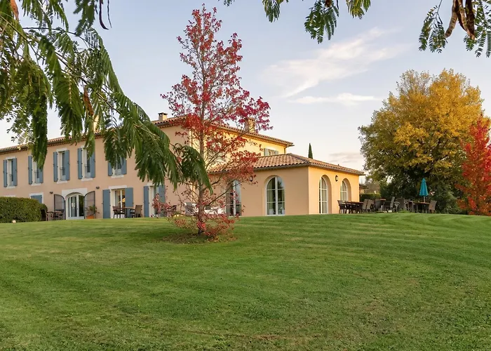 Vagnas Hotels