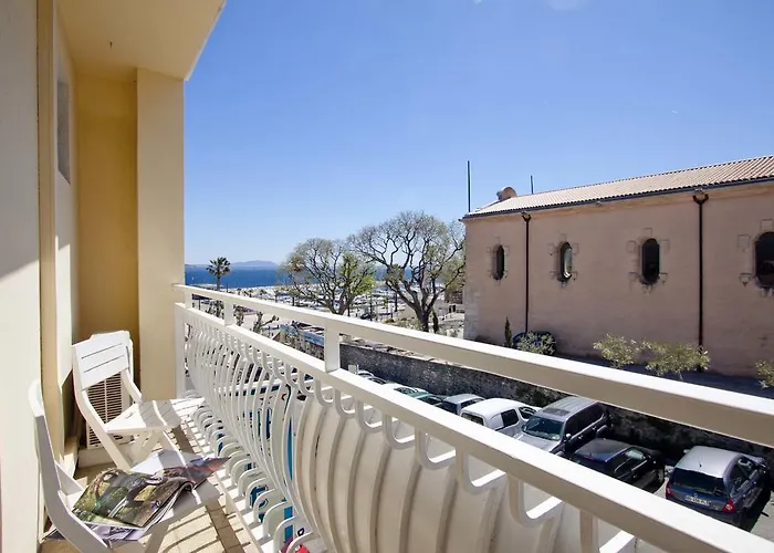 Hôtel La Croix de Malte La Ciotat