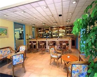 Comfort Hotel Antibes Juan-les-Pins